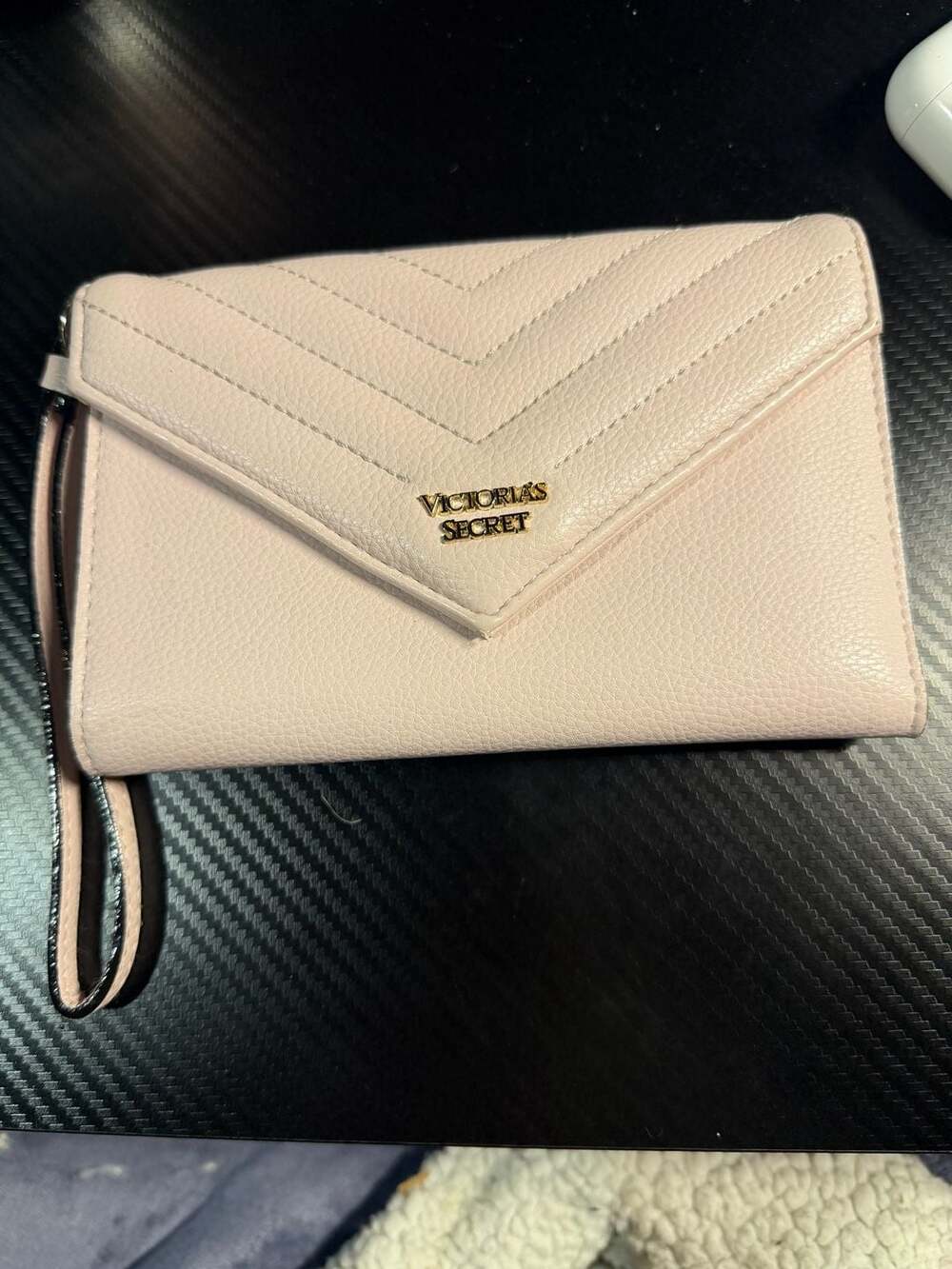 Victoria's Secret V-Quilt Pink Pebbled Leather Wristlet Wallet